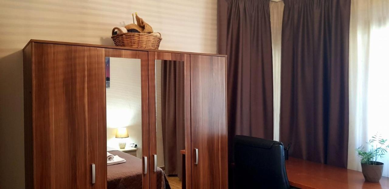 Nea Peramos Large Apartment Near The Beach Luaran gambar